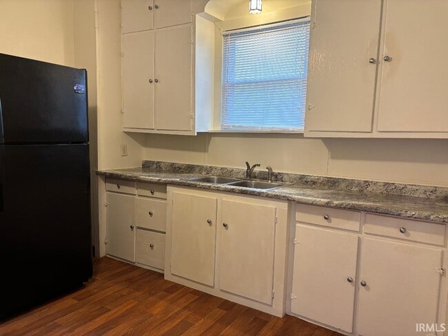 Photo - 1210 Union St