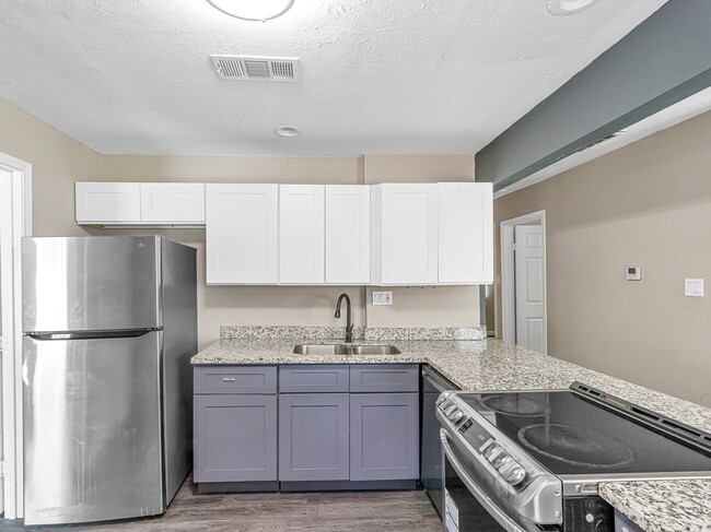 Photo - 4521 Stassen St