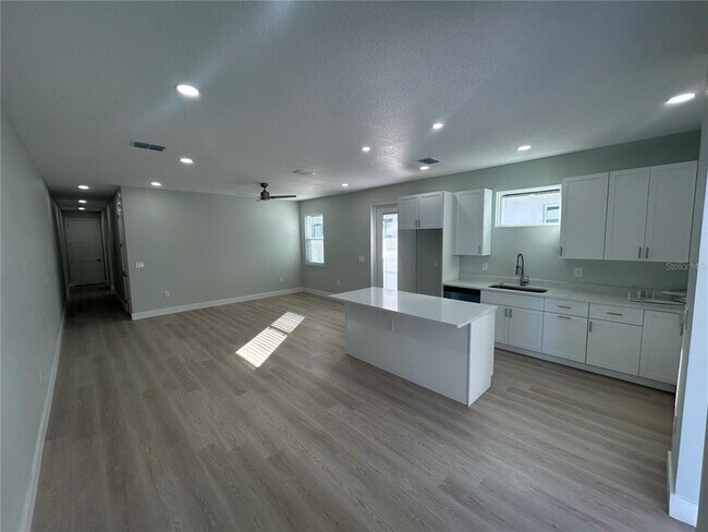 Photo - 424 E Jessup Ave