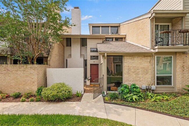 Photo - 12625 Memorial Dr Unit 10