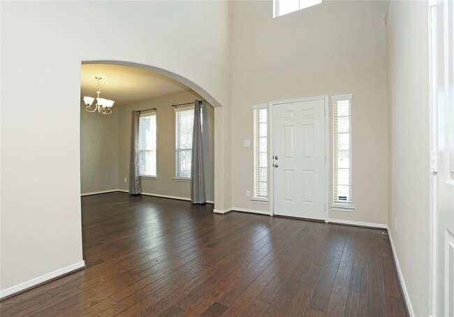 Photo - 9702 Massanutten Ln