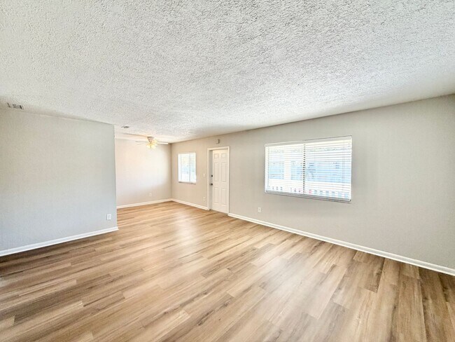 Photo - ** ABACO BAY ** 2 BED / 2 BATH CONDO - BAY...