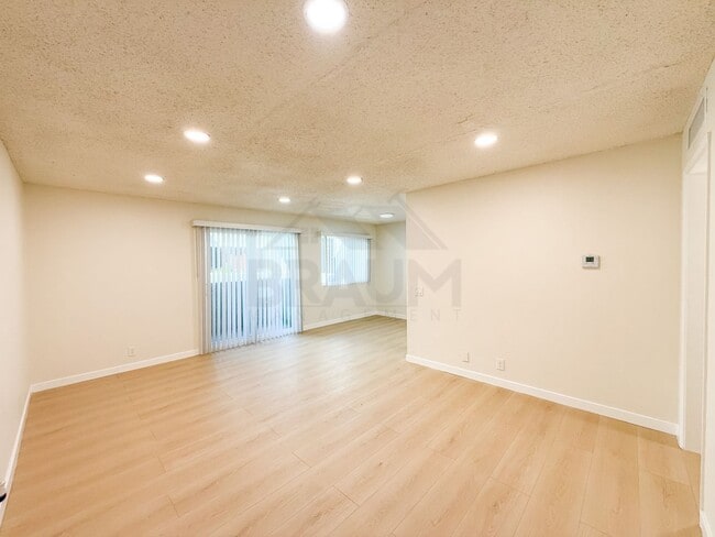11007 HARTSOOK ST.