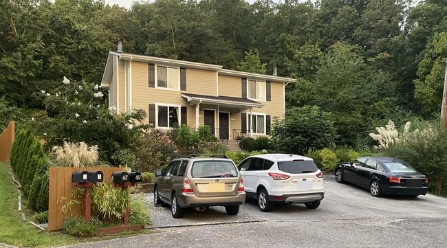 Photo - 777 Winding Hills Ln House