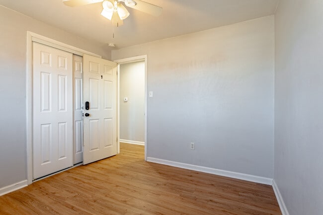 Photo - 8490 Benton St