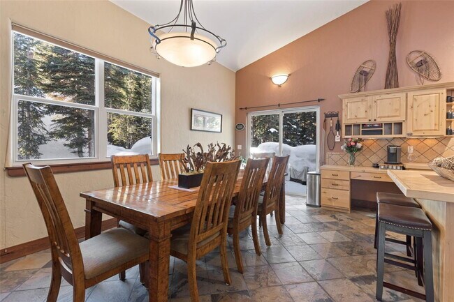 Photo - "Luxurious 3-Bed Sanctuary in Breckenridge...