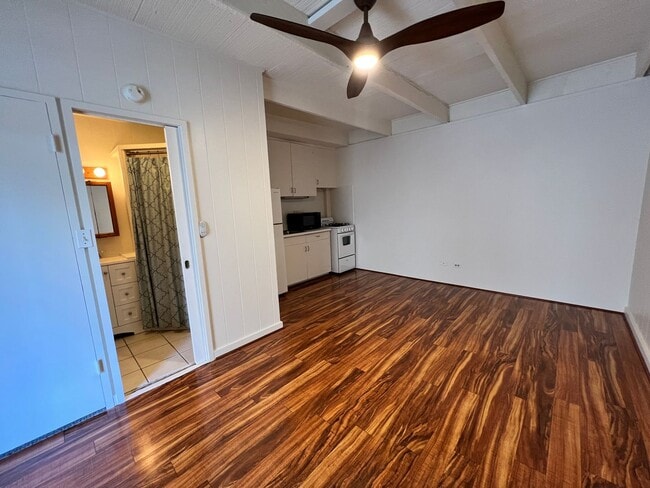 Photo - Waikiki - Ohua Gardens studio available now! Unidad 210