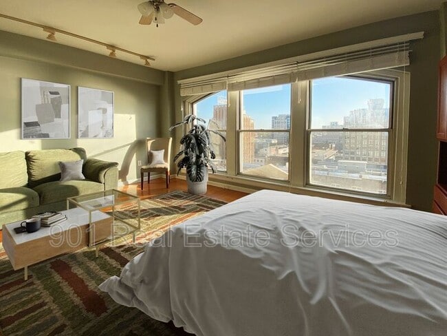 Building Photo - 66 Monroe Ave Unit #1103