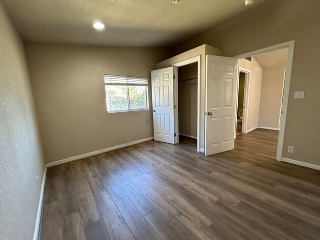 Photo - 1bed/1bath Available Now!