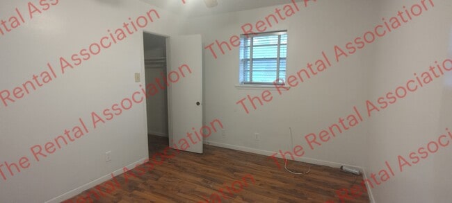 Photo - 3911 Spurgeon Drive