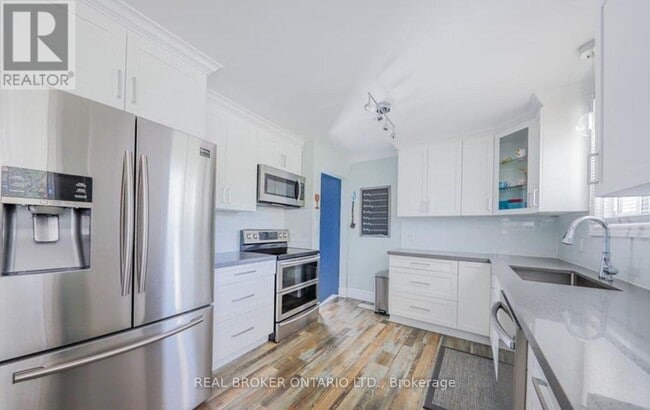 Photo - 185 Hildred St