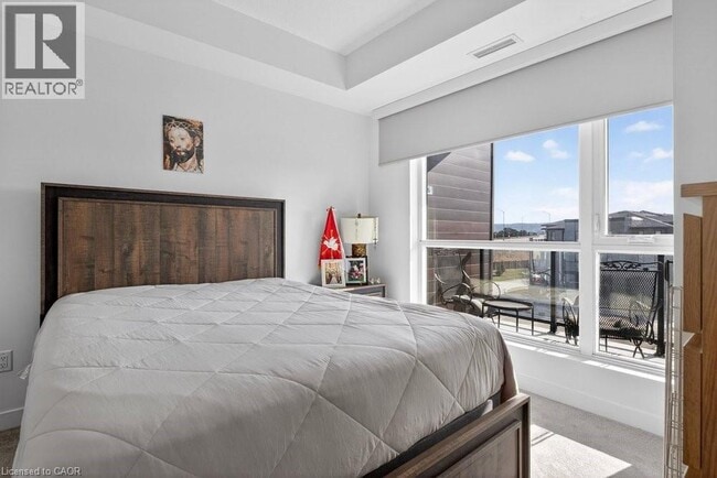 Photo - 600 N Service Rd Unit 302