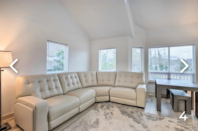 Photo - 3979 NE Johns Ave