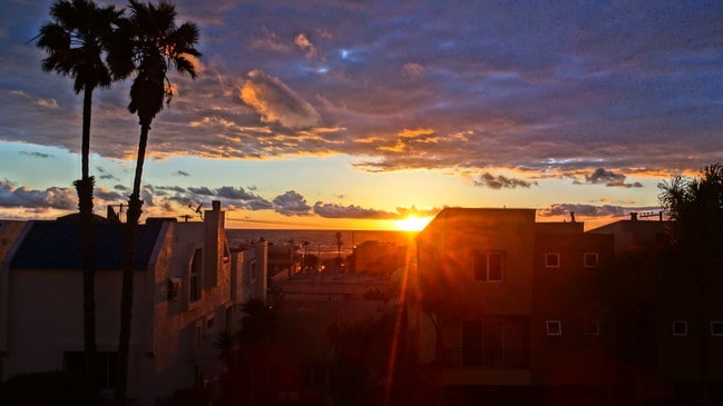 Atardecer de invierno - 1500 Manhattan Ave Unidad B