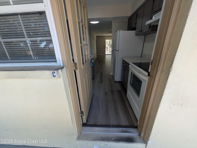 Photo - 215 Knox McRae Dr Unidad C