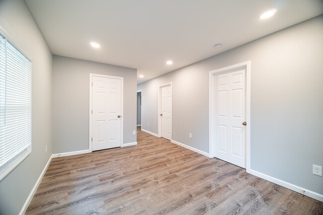 Photo - 1219 Aberdeen Ave