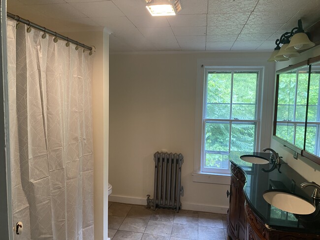 Photo - 56 Chapel St Unit 2