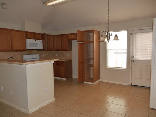Photo - 16327 Bettong Ct