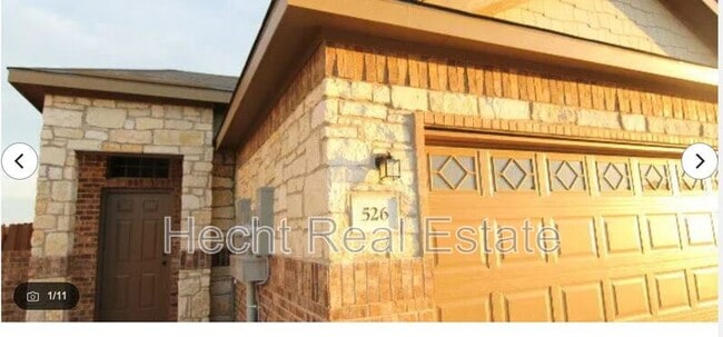 Photo - 526 Creekside Cir