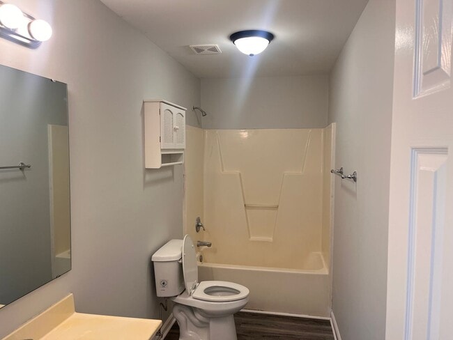 Photo - 3 bedroom 2 bath single family home. Fresh...