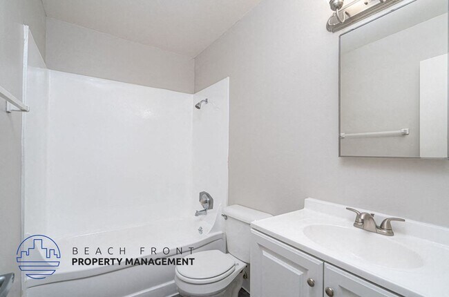 Photo - 217 S. Knott Av