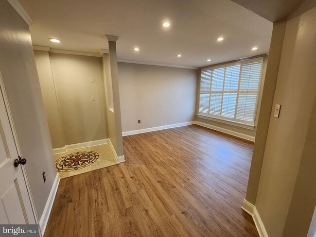 Photo - 2610 Tunlaw Rd NW Unit 103