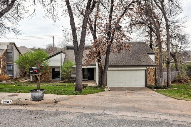 Photo - 2301 Tredington Way