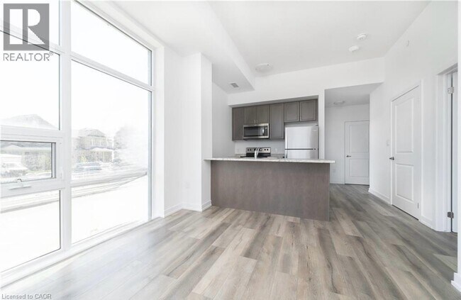 Photo - 470 Dundas St E Unit 110