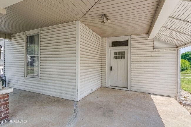 Photo - 2100 Cecil Ave