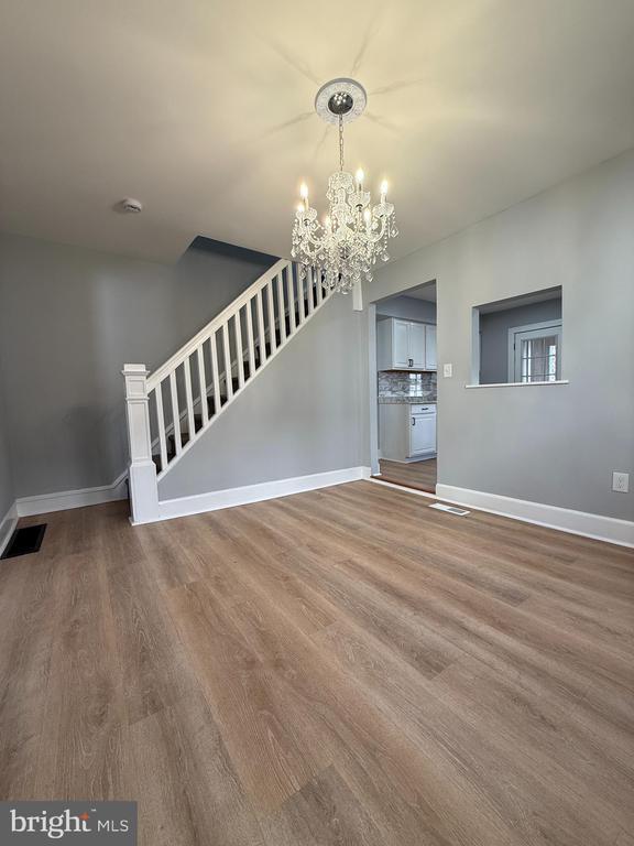 Photo - 333 W Buck St