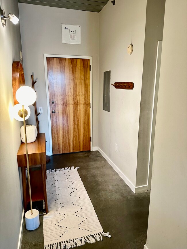 Photo - 620 Glen Iris Dr NE Unit 504 - Top Floor Loft