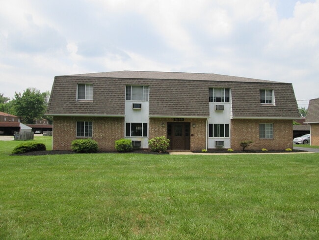 Building Photo - 8154 Stadler Ave Unit 8154-03