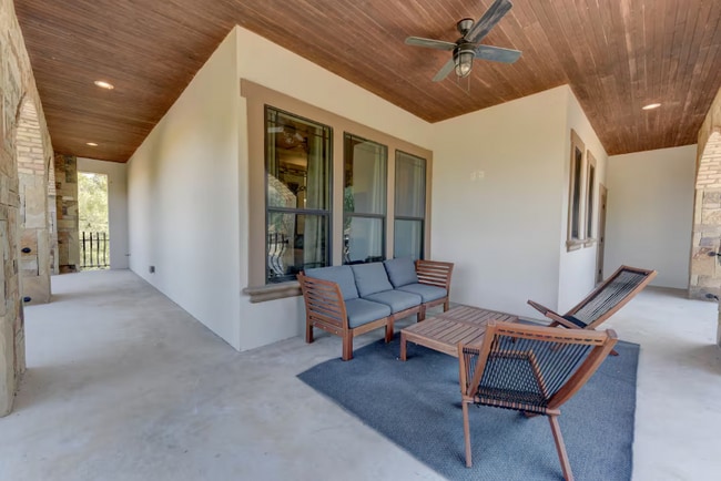 Photo - 143 Skyforest Dr