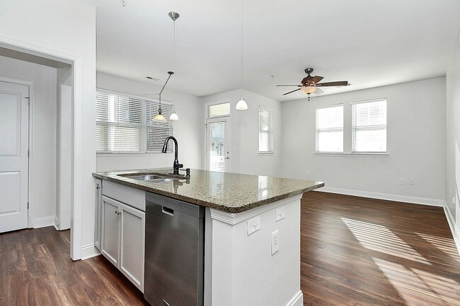 Photo - Beautiful 1-Bedroom Corner Unit - Just minutes from Uptown Charlotte!