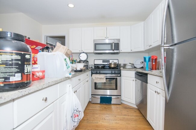 Photo - Brookline 3 Bed w/ Heat & Hot Water Included – Cats OK