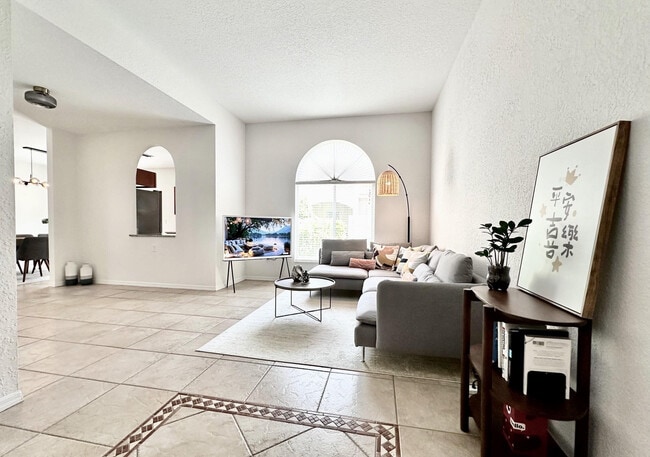 Photo - 639 NW 130th Way