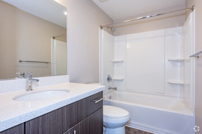 22C 2BR, 2BA - 1,118SF - Second Bathroom