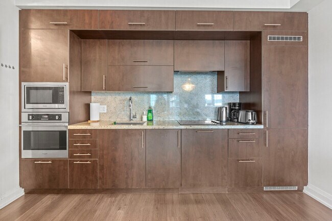 Photo - 2 Anndale Dr Unit SI ID1345972P