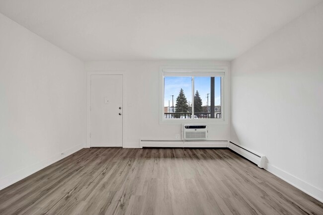 Chestnut Court Apartments