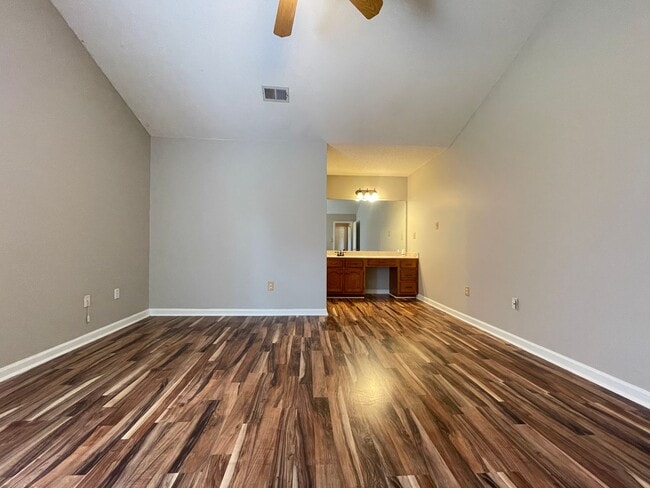 Photo - Adorable home, close to the casinos! Country living!