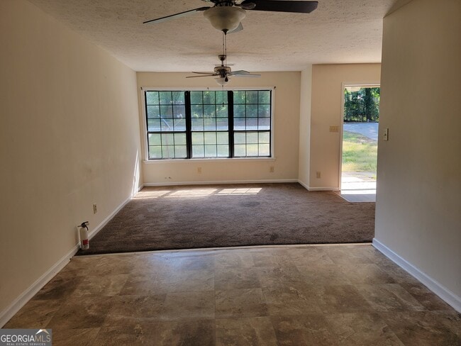 Photo - 250 Lake Dr