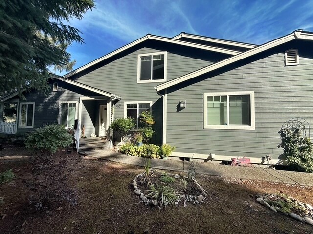 160 E Soderberg Rd