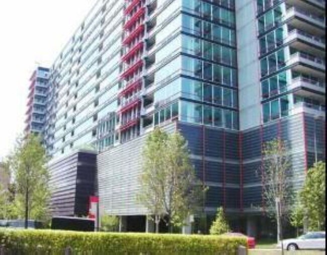 Building Photo - 800 Elgin Rd Unit 820