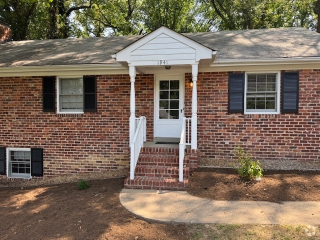 Building Photo - 1941 N Junaluska Dr Rental