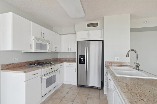 Photo - 1720 Maple Ave Unit 2240