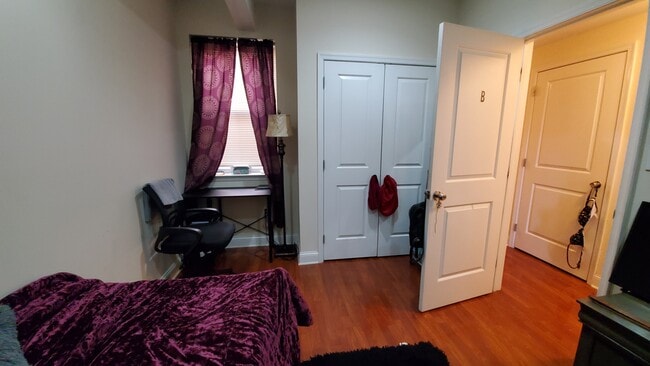 Photo - 1833 N 19th St