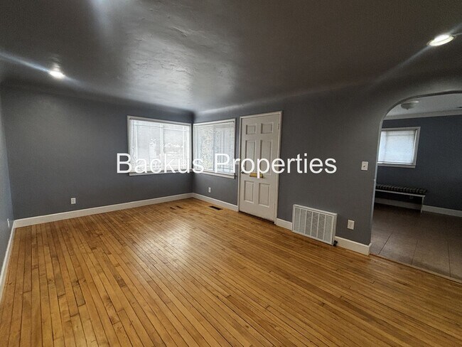 550 Trinity Ave
