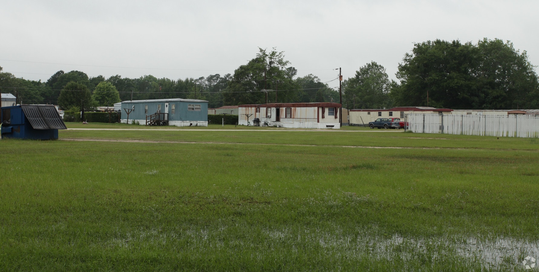 Photo - American Mobilehome Plaza