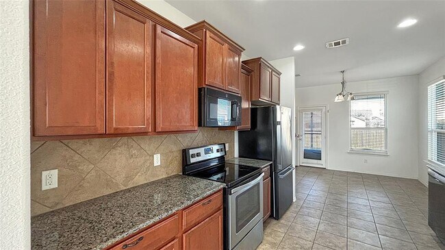 Photo - 133 Langtry Ln