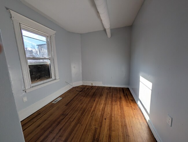 Photo - 152 Brook St Unidad A1